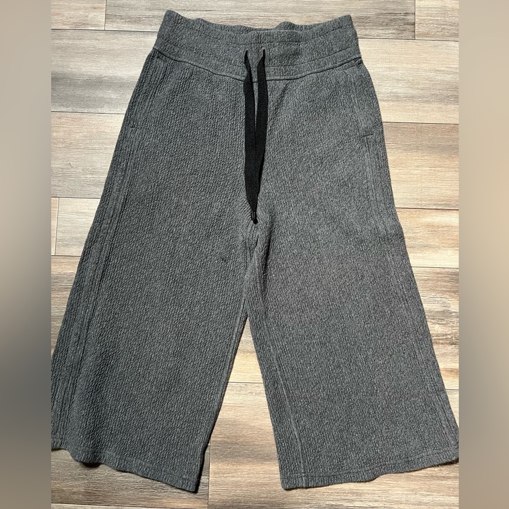 Lululemon Grey Cute Pants- 6‎